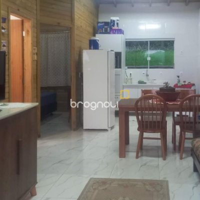 Casa com 60m², 2 quartos, 1 garagem, no bairro Pântano do Sul em Florianópolis
