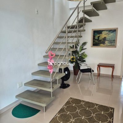 Apartamento com 213m², 3 quartos, 2 garagens, no bairro Ingleses em Florianópolis