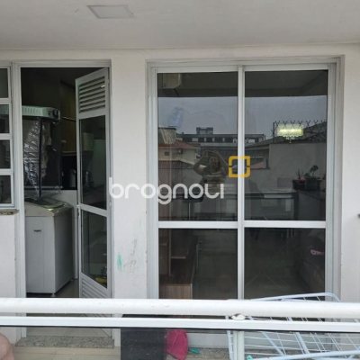 Apartamento com 81m², 3 quartos (sendo 1 suíte), 1 garagem, no bairro Areias em São José