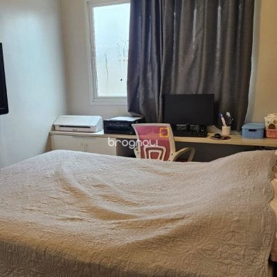 Apartamento com 81m², 3 quartos (sendo 1 suíte), 1 garagem, no bairro Areias em São José