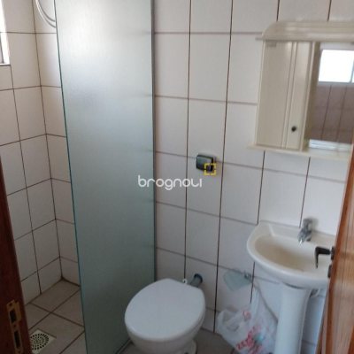 Casa com 253m², 3 quartos (sendo 1 suíte), 3 garagens, no bairro Trindade em Florianópolis