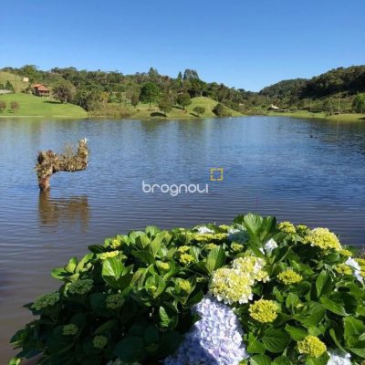 Terreno com 1301m², no bairro Vargeado em Rancho Queimado