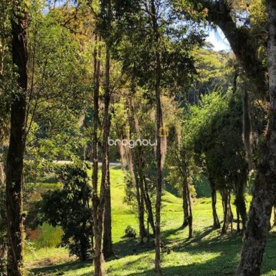Terreno com 1301m², no bairro Vargeado em Rancho Queimado