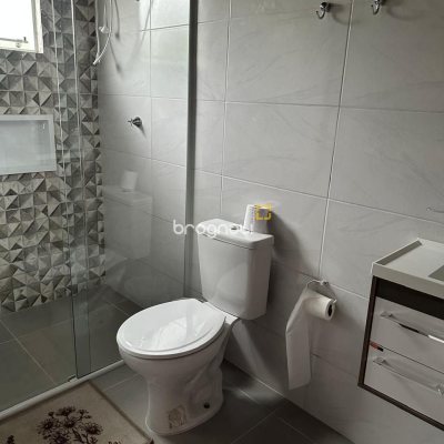 Terreno com 1301m², no bairro Vargeado em Rancho Queimado
