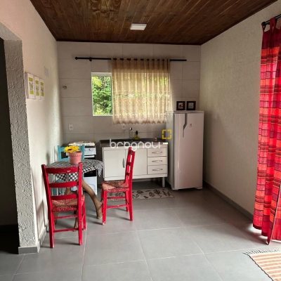 Terreno com 1301m², no bairro Vargeado em Rancho Queimado