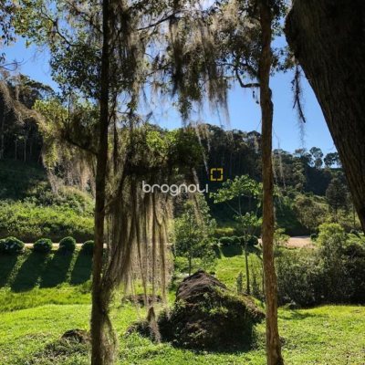 Terreno com 1301m², no bairro Vargeado em Rancho Queimado