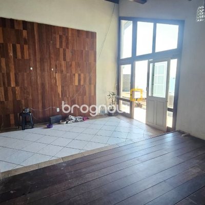 Casa com 315m², 4 quartos (sendo 2 suítes), 2 garagens, no bairro Cachoeira do Bom Jesus em Florianópolis