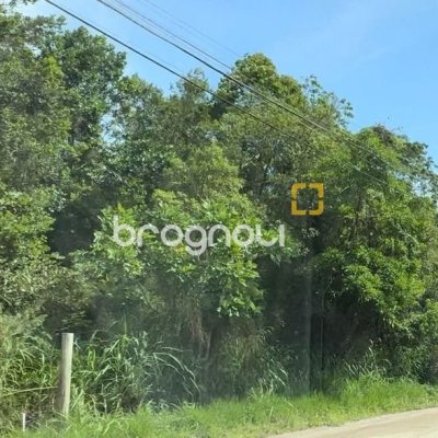 Terreno com 1675m², no bairro João Paulo em Florianópolis