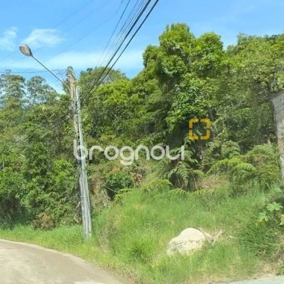 Terreno com 1675m², no bairro João Paulo em Florianópolis