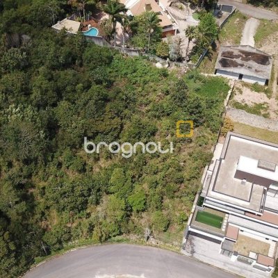Terreno com 1675m², no bairro João Paulo em Florianópolis