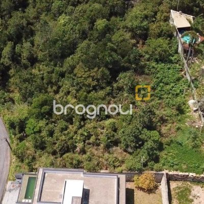 Terreno com 1675m², no bairro João Paulo em Florianópolis