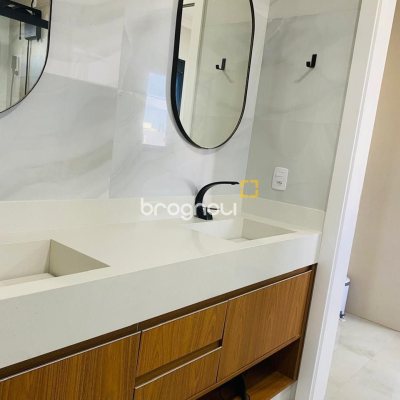 Casa com 160m², 3 quartos (sendo 1 suíte), 2 garagens, no bairro Campeche em Florianópolis