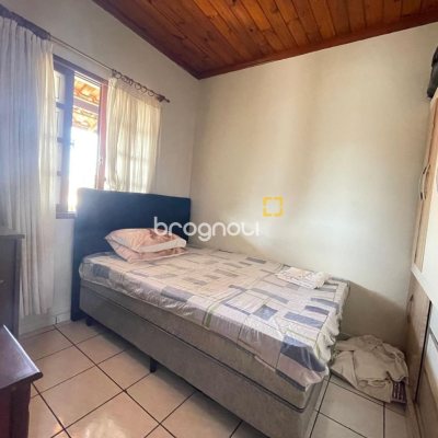 Casa com 100m², 4 quartos (sendo 1 suíte), 1 garagem, no bairro Ingleses em Florianópolis