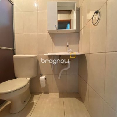 Casa com 250m², 4 quartos (sendo 1 suíte), 4 garagens, no bairro Ingleses em Florianópolis