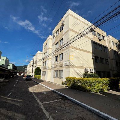 Apartamento com 75m², 3 quartos, 1 garagem, no bairro Trindade em Florianópolis