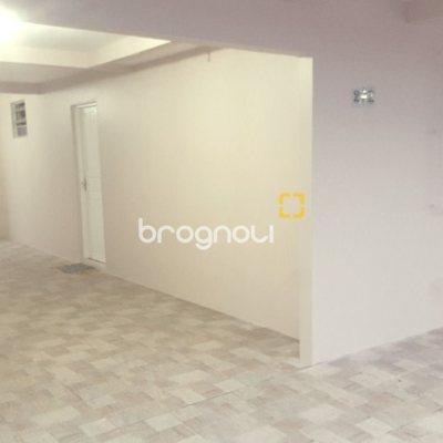 Pousada / Hotel com 253m², 10 quartos, 6 garagens, no bairro Ingleses em Florianópolis