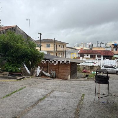 Casa com 124m², 4 quartos, 3 garagens, no bairro Areias em São José