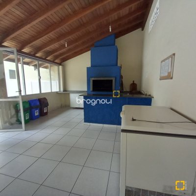 Apartamento com 55m², 2 quartos, no bairro Centro em Florianópolis