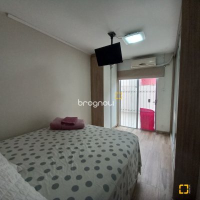 Apartamento com 55m², 2 quartos, no bairro Centro em Florianópolis