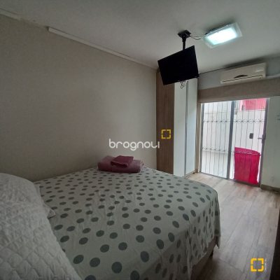 Apartamento com 55m², 2 quartos, no bairro Centro em Florianópolis