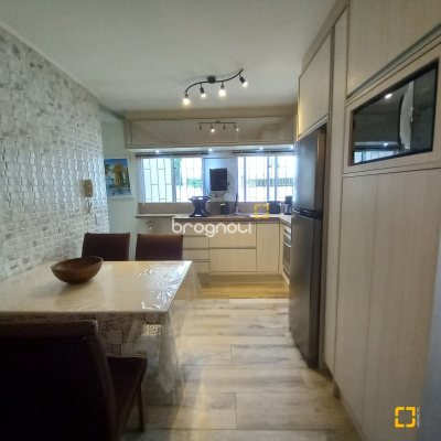 Apartamento com 55m², 2 quartos, no bairro Centro em Florianópolis