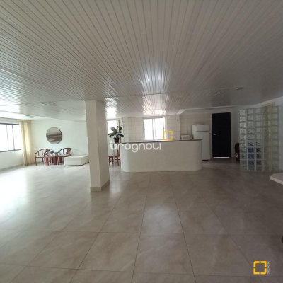 Apartamento com 55m², 2 quartos, no bairro Centro em Florianópolis