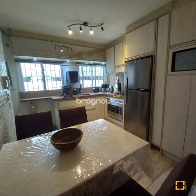 Apartamento com 55m², 2 quartos, no bairro Centro em Florianópolis