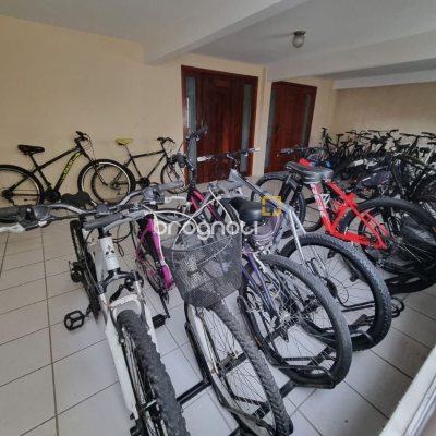 Apartamento com 100m², 3 quartos (sendo 1 suíte), 1 garagem, no bairro Capoeiras em Florianópolis