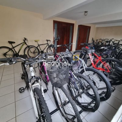 Apartamento com 100m², 3 quartos (sendo 1 suíte), 1 garagem, no bairro Capoeiras em Florianópolis