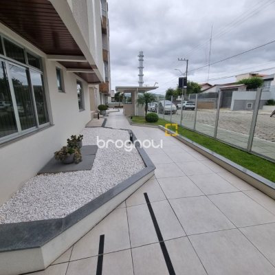 Apartamento com 100m², 3 quartos (sendo 1 suíte), 1 garagem, no bairro Capoeiras em Florianópolis