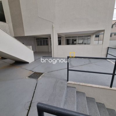 Apartamento com 100m², 3 quartos (sendo 1 suíte), 1 garagem, no bairro Capoeiras em Florianópolis