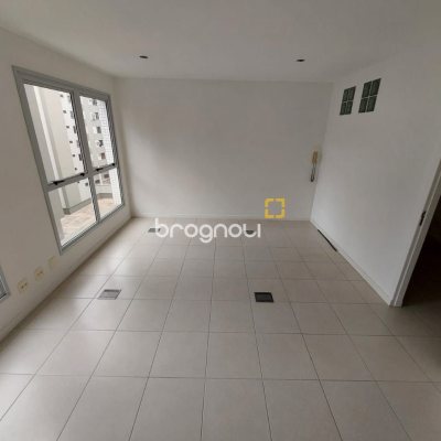 Sala com 35m², 1 garagem, no bairro Trindade em Florianópolis