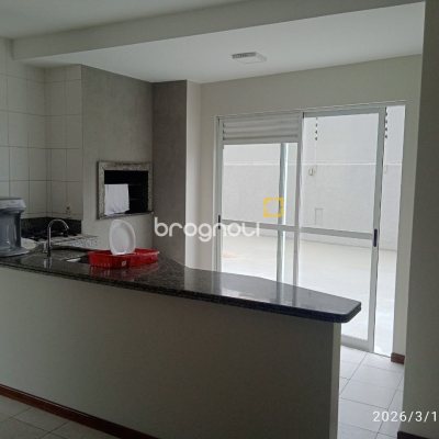 Apartamento com 123m², 3 quartos (sendo 1 suíte), 1 garagem, no bairro Estreito em Florianópolis