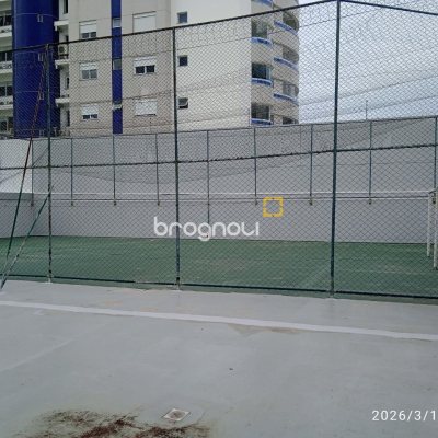 Apartamento com 123m², 3 quartos (sendo 1 suíte), 1 garagem, no bairro Estreito em Florianópolis