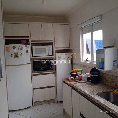 Apartamento com 123m², 3 quartos (sendo 1 suíte), 1 garagem, no bairro Estreito em Florianópolis