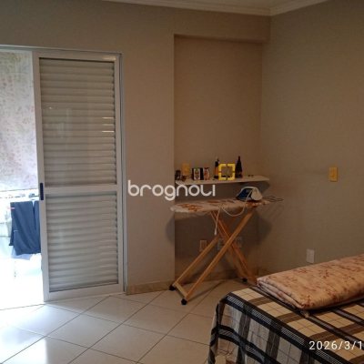 Apartamento com 123m², 3 quartos (sendo 1 suíte), 1 garagem, no bairro Estreito em Florianópolis