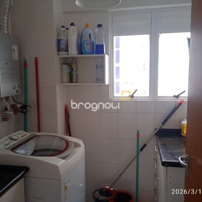 Apartamento com 123m², 3 quartos (sendo 1 suíte), 1 garagem, no bairro Estreito em Florianópolis
