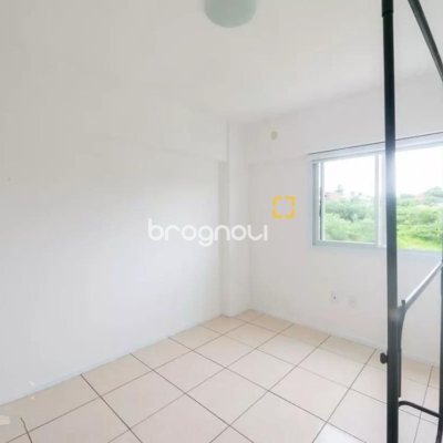 Apartamento com 68m², 2 quartos, 1 garagem, no bairro Serraria em São José