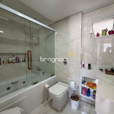 Apartamento com 102m², 3 quartos, 1 garagem, no bairro Centro em Florianópolis