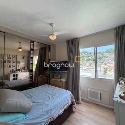 Apartamento com 102m², 3 quartos, 1 garagem, no bairro Centro em Florianópolis