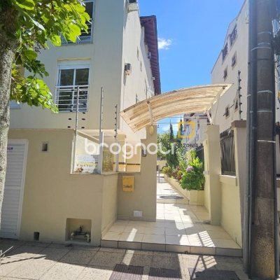 Apartamento com 56m², 2 quartos, 1 garagem, no bairro Canasvieiras em Florianópolis