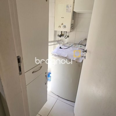 Apartamento com 56m², 2 quartos, 1 garagem, no bairro Canasvieiras em Florianópolis