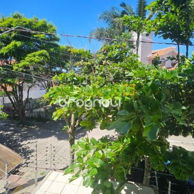 Apartamento com 56m², 2 quartos, 1 garagem, no bairro Canasvieiras em Florianópolis
