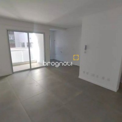 Apartamento com 67m², 2 quartos (sendo 2 suítes), 1 garagem, no bairro Ingleses em Florianópolis