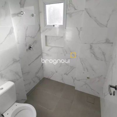 Apartamento com 67m², 2 quartos (sendo 2 suítes), 1 garagem, no bairro Ingleses em Florianópolis