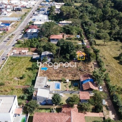 Terreno com 1009m², no bairro Rio Vermelho em Florianópolis
