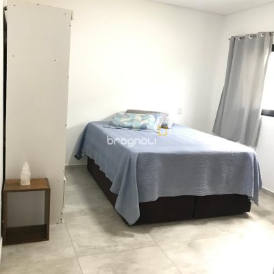 Casa de Condomínio com 150m², 4 quartos (sendo 2 suítes), 3 garagens, no bairro Rio Vermelho em Florianópolis