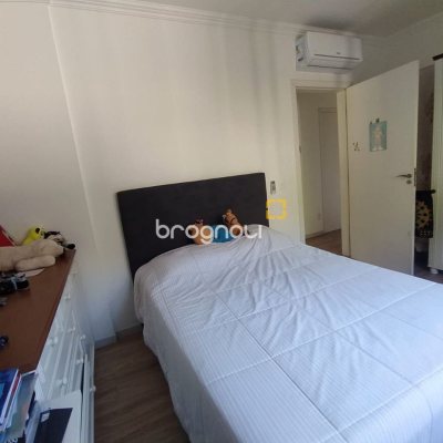 Apartamento com 99m², 3 quartos (sendo 1 suíte), 1 garagem, no bairro Jurerê em Florianópolis