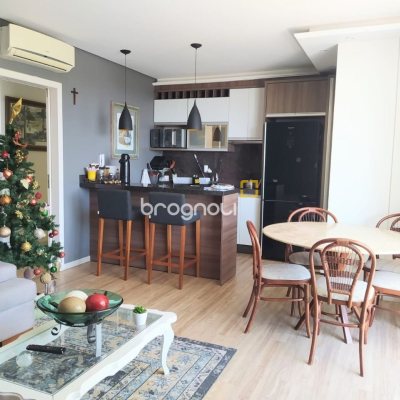 Apartamento com 99m², 3 quartos (sendo 1 suíte), 1 garagem, no bairro Jurerê em Florianópolis