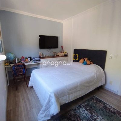 Apartamento com 99m², 3 quartos (sendo 1 suíte), 1 garagem, no bairro Jurerê em Florianópolis